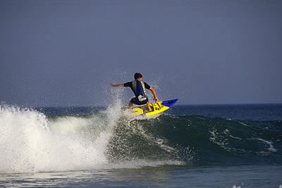 Die Atlantikküste in Aquitaine ist ein wahres Surf- und Segelparadies. Viele Besucher kommen jährlich an den Atlantik um ihre Surf Künste zu zeigen. 