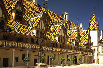 Die Stadt Beaune in der Region Burgund in Frankreich, ist das Zentrum des Weinbaugebietes der Côte-d'Or.