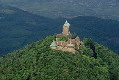 Das Château ist eine rekonstruierte Burg bei Orschwiller im Elsass 