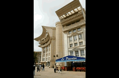 Das Antigone Stadtviertel in Montpellier, es liegt östlich vom Stadtzentrum mit mehreren großen Monumentalbauten