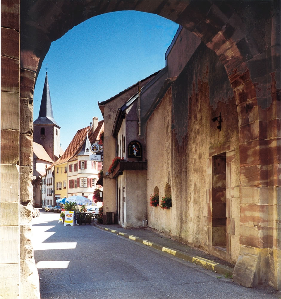 Fénétrange eine kleine französische Gemeinde in Lothringen im Département Moselle mit noch bestehenden mittelalterlichen Befestigungen