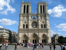 Der Notre-Dame in Paris, Sitz des Erzbistums Paris, wurde zwischen 1163 und 1345 errichtet, es ist eines der ältesten gotischen Gebäude in Frankreich. 