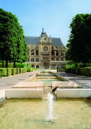 Die Pfarrkirche Saint-Eustache ist die größte Renaissancekirche in Frankreich und eine der bedeutendsten Pariser Kirchen des 16. Jahrhunderts