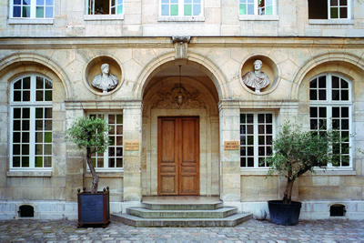 Das Musée Bricard oder auch Musée de la Serrure hat eine Sammlung von Schlösser und Schlüssel aus römischer Zeit