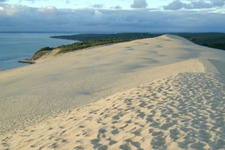 Dune du Pilat bei Arcachon ist die größte Wanderdüne Europas