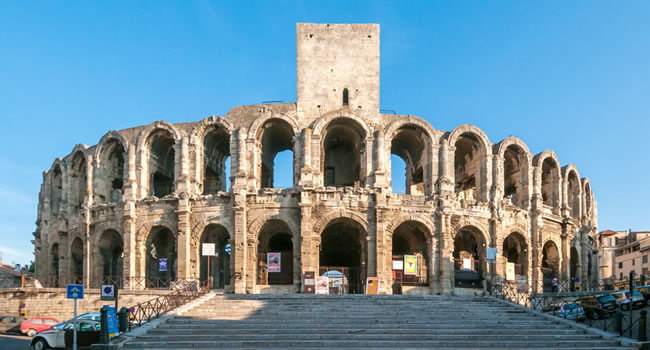 Das Amphitheater in Arles